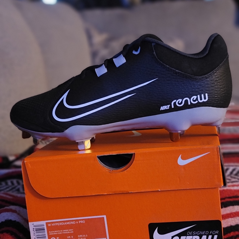 Nike Renew Black Baseball/Softball Cleats